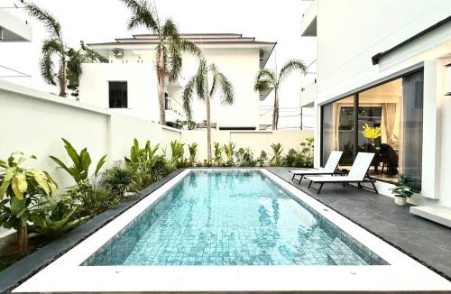 Wat Ket Villa | 清迈全新豪华独栋花园泳池别墅度假民宿 四卧五卫现代风格奢华装修拎包入住 城区近古城长康路夜市08