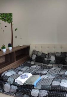 Taman Mount Austin Apartment | 01-AustinRegency homestay Studio family room 4pax near Toppen Aeon Tebrau