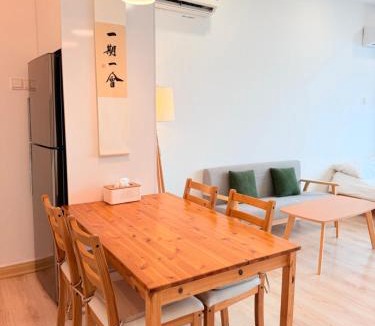 Taman Mount Austin Apartment | 01 NO DEPO Palazio Apartment Japanese style Studio Mount Austin Wifi & Netflix