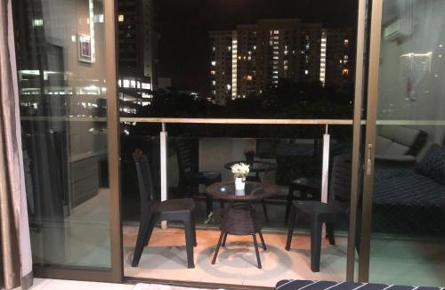 Taman Mount Austin Apartment | 03A-Mount Austin Palazio Studio Homestay for 2pax WIFI