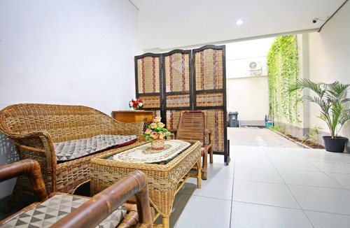 Darmo House | 1-bedroom Darmo guesthouse