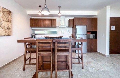 Centro - Supmza 001 Condo | 1 BR Condo w/Ocean View Infinity Pool
