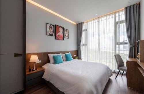 Thu Thiem Apartment | 1 large elegant bedroom in Tillia - Empire City