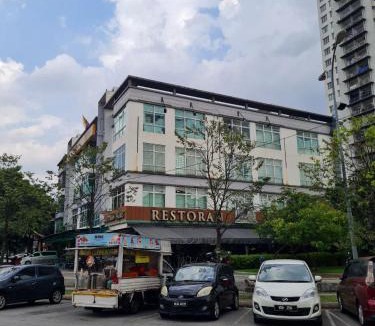 Bandar Tun Razak Apartment | 1 min Next to LRT CHERAS 68