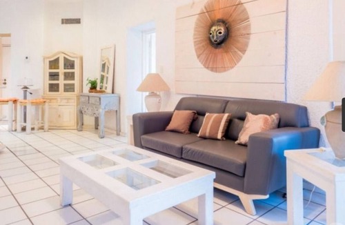 Cabo Bello Condo | 1 min walk to beach with King Bed located inCabo San Lucas