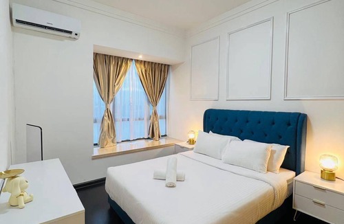Central District Apartment | 100 m² Apartment ∙ 1 bedroom ∙ 2 guests