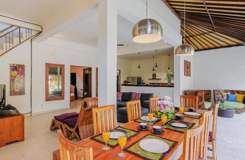 Sunset Road Resort | 1000 m² Resort ∙ 4 bedrooms ∙ 12 guests