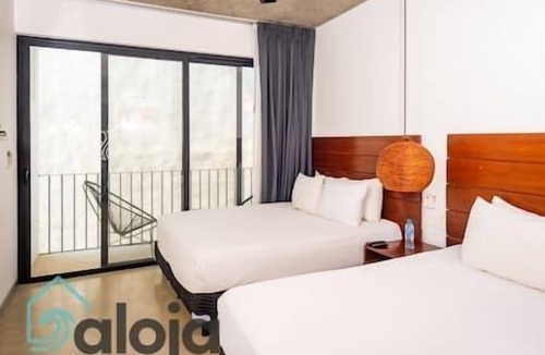 Venustiano Carranza Hostel | 103 - Suite with 2 queenbeds great roof top