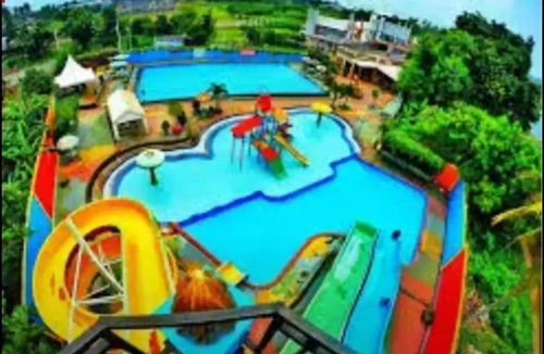 Curug House | 106 m² House ∙ 3 bedrooms ∙ 7 guests