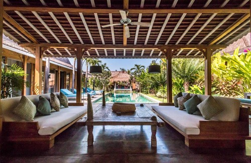 Kerobokan Villa | 1070 m² Villa ∙ 12 bedrooms ∙ 24 guests