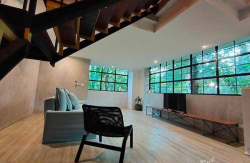 Bang Khonthi Hotel | 110 m² Hotel ∙ 6 guests