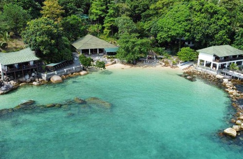 Tioman Island Resort | 111 m² Resort ∙ 3 bedrooms ∙ 10 guests