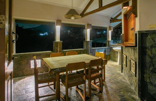 Sidomulyo Villa | 115 m² Villa ∙ 3 bedrooms ∙ 10 guests
