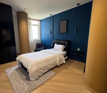 Seri Tanjung Pinang House | 118 Island Plaza by ZenZone88