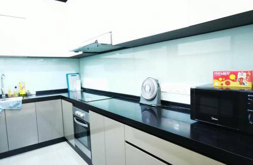 Taman Century Apartment | 1189 m² Apartment ∙ 4 bedrooms ∙ 12 guests