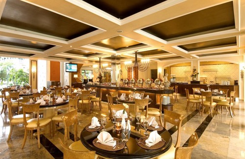 Cipanas Resort | 119 m² Resort ∙ 13 guests