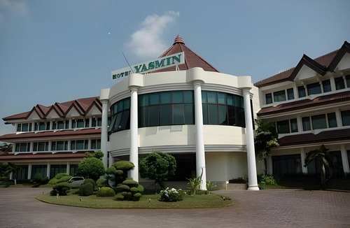 Cipanas Resort | 119 m² Resort ∙ 13 guests