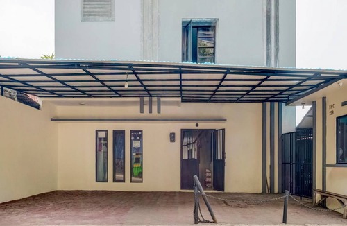 Depok Hotel | 12 m² Hotel ∙ 10 guests
