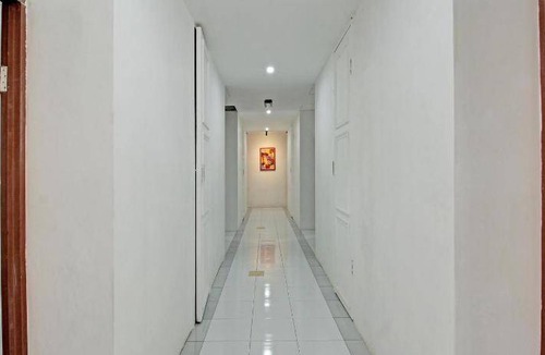 Tulungagung Hotel | 12 m² Hotel ∙ 2 guests