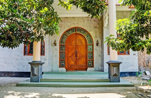 Gresik Hotel | 12 m² Hotel ∙ 2 guests