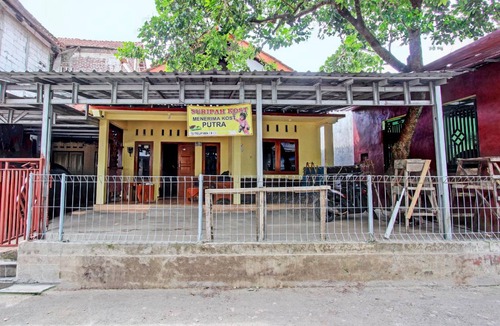 Banyumas Hotel | 12 m² Hotel ∙ 3 guests