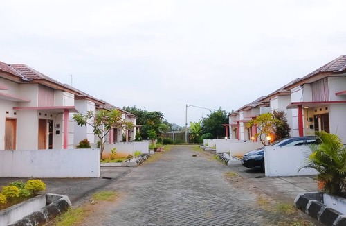 Cirebon House | 120 m² House ∙ 2 bedrooms ∙ 7 guests