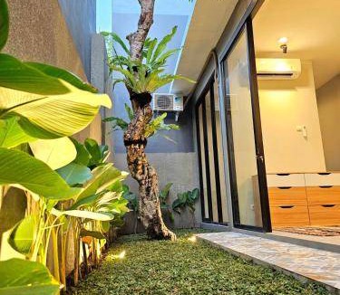 Depok House | 120 m² House ∙ 3 bedrooms ∙ 8 guests