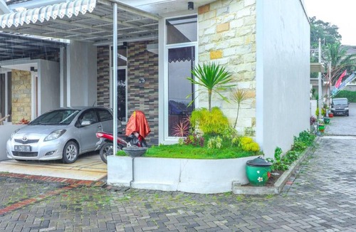 Sidomulyo Villa | 120 m² Villa ∙ 3 bedrooms ∙ 10 guests