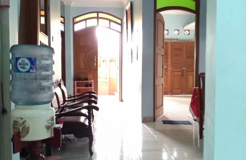 Condongcatur Villa | 120 m² Villa ∙ 4 bedrooms ∙ 12 guests