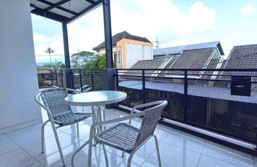 Dinoyo Villa | 121 m² Villa ∙ 4 bedrooms ∙ 12 guests