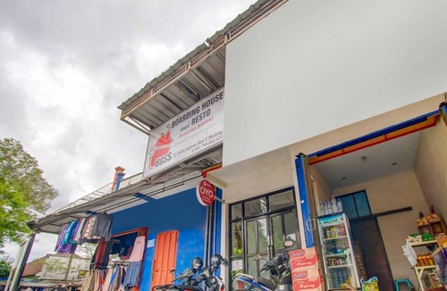 Kepanjen Bed & Breakfast | 13 m² Bed and breakfast ∙ 4 guests