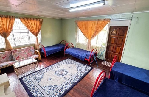 Tenghilan House | 1400 m² House ∙ 4 bedrooms ∙ 20 guests