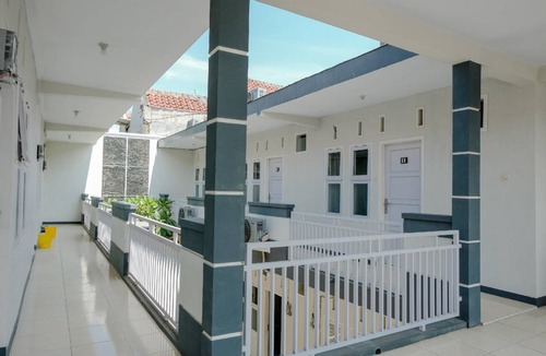 Jember Hotel | 15 m² Hotel ∙ 3 guests