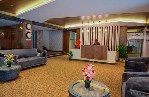 Thousand Lights West Hotel | 15 m² Hotel ∙ 4 guests
