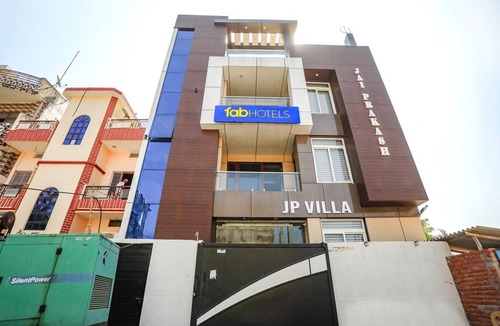 Varanasi Hotel | 150 m² Hotel ∙ 2 guests