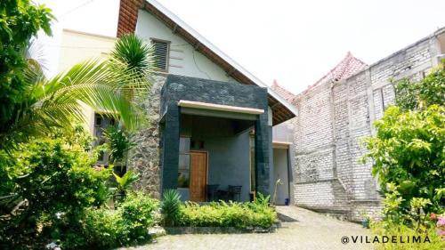 Paciran Villa | 150 m² Villa ∙ 3 bedrooms ∙ 8 guests
