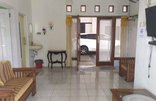 Purwokerto Bed & Breakfast | 155 m² Bed and breakfast ∙ 3 bedrooms ∙ 6 guests
