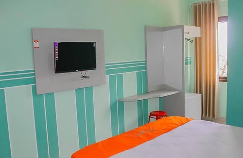 Tasikmalaya Bed & Breakfast | 16 m² Bed and breakfast ∙ 3 guests