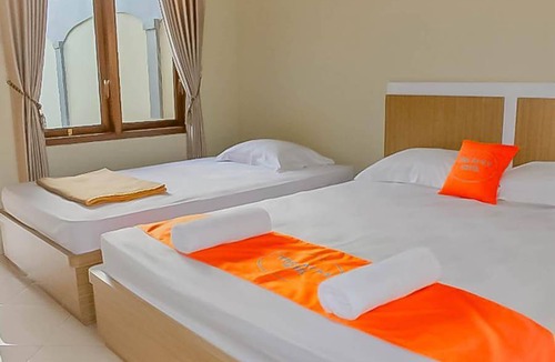Tasikmalaya Bed & Breakfast | 16 m² Bed and breakfast ∙ 3 guests