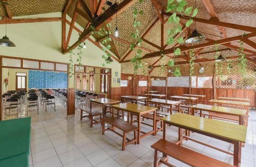 Ciwidey Hotel | 16 m² Hotel ∙ 2 guests