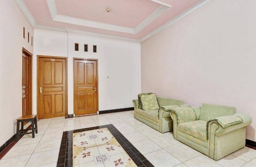 Kebumen Hotel | 16 m² Hotel ∙ 2 guests