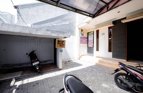 Tomang Hotel | 16 m² Hotel ∙ 2 guests