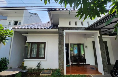 Ungaran House | 160 m² House ∙ 3 bedrooms ∙ 6 guests