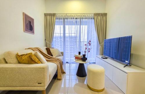 Batu Caves Apartment | 168 Park Selayang 2R2B by DV