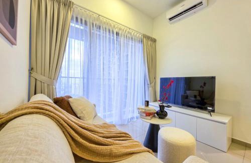 Batu Caves Apartment | 168 Park Selayang 2R2B by DV