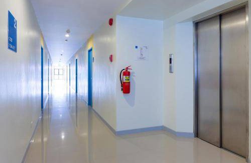 Suphan Buri Hotel | 17 m² Hotel ∙ 2 guests