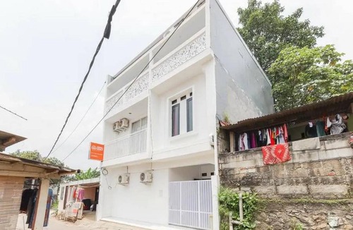 Ciputat Bed & Breakfast | 18 m² Bed and breakfast ∙ 3 bedrooms ∙ 2 guests