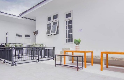 Bangka Hotel | 18 m² Hotel ∙ 10 guests