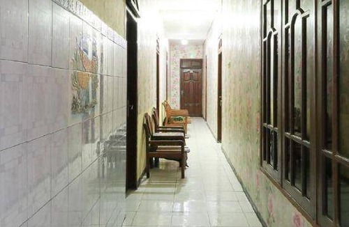 Bungurasih Hotel | 18 m² Hotel ∙ 4 guests