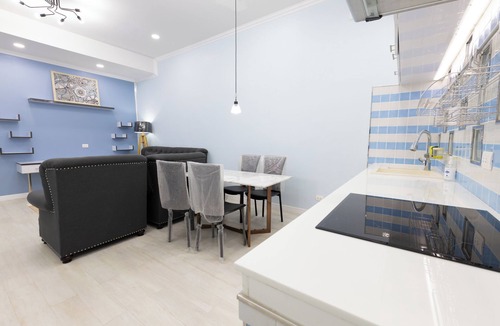 Khlong Tan Apartment | 2 bed 2 bath condo on Posh Sukhumvit - Downtown Bangkok - Walk to EmDistrict!